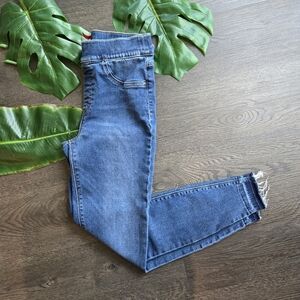 Spanx Distressed Ankle Pull On Skinny Jeans